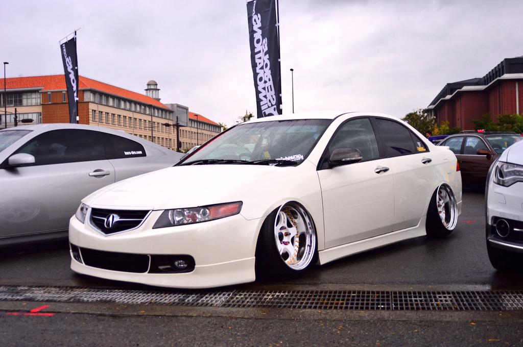 Serious innovations Banner Sticker 24"